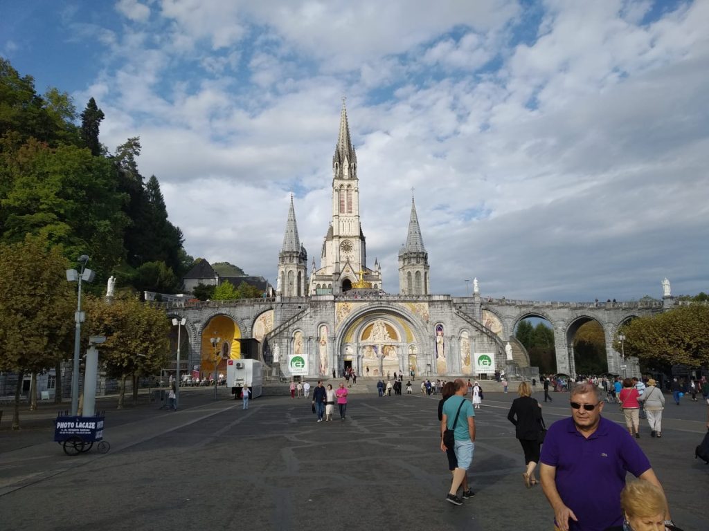 Santuario de Lourdes y Zaragoza
